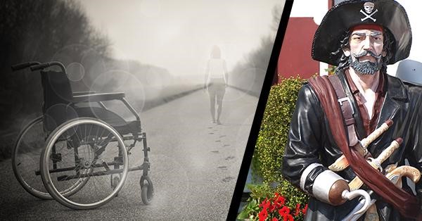 Cette image illustre deux clichés narratifs communs dans la représentation du handicap. À gauche, la photo en noir et blanc d’une chaise-roulante vide sur une route alors qu’une personne semi-transparente s’éloigne en marchant. À droite, une statue grandeur nature en plastique du Capitaine Crochet.